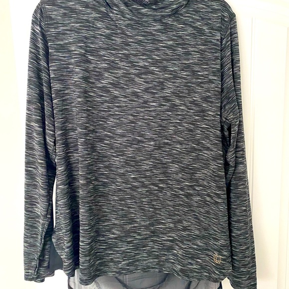 Workout pull over - Picture 1 of 2